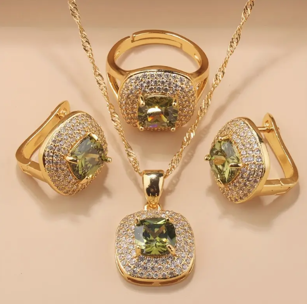 Vintage Elegantni Set Nakita za Mlade sa 18K Pozlaćenim Minđušama